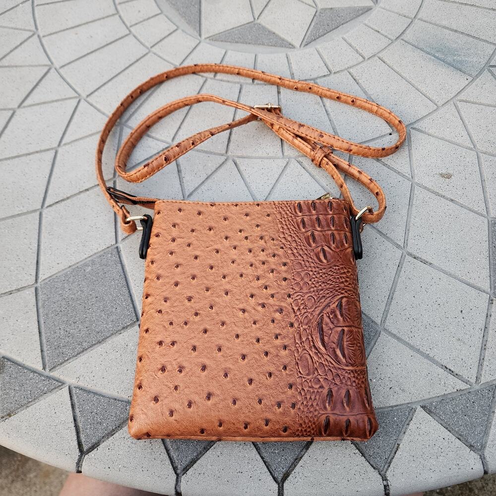 Emperia Los Angeles Faux Alligator Vegan Leather Crossbody Bag - Picture 3 of 10